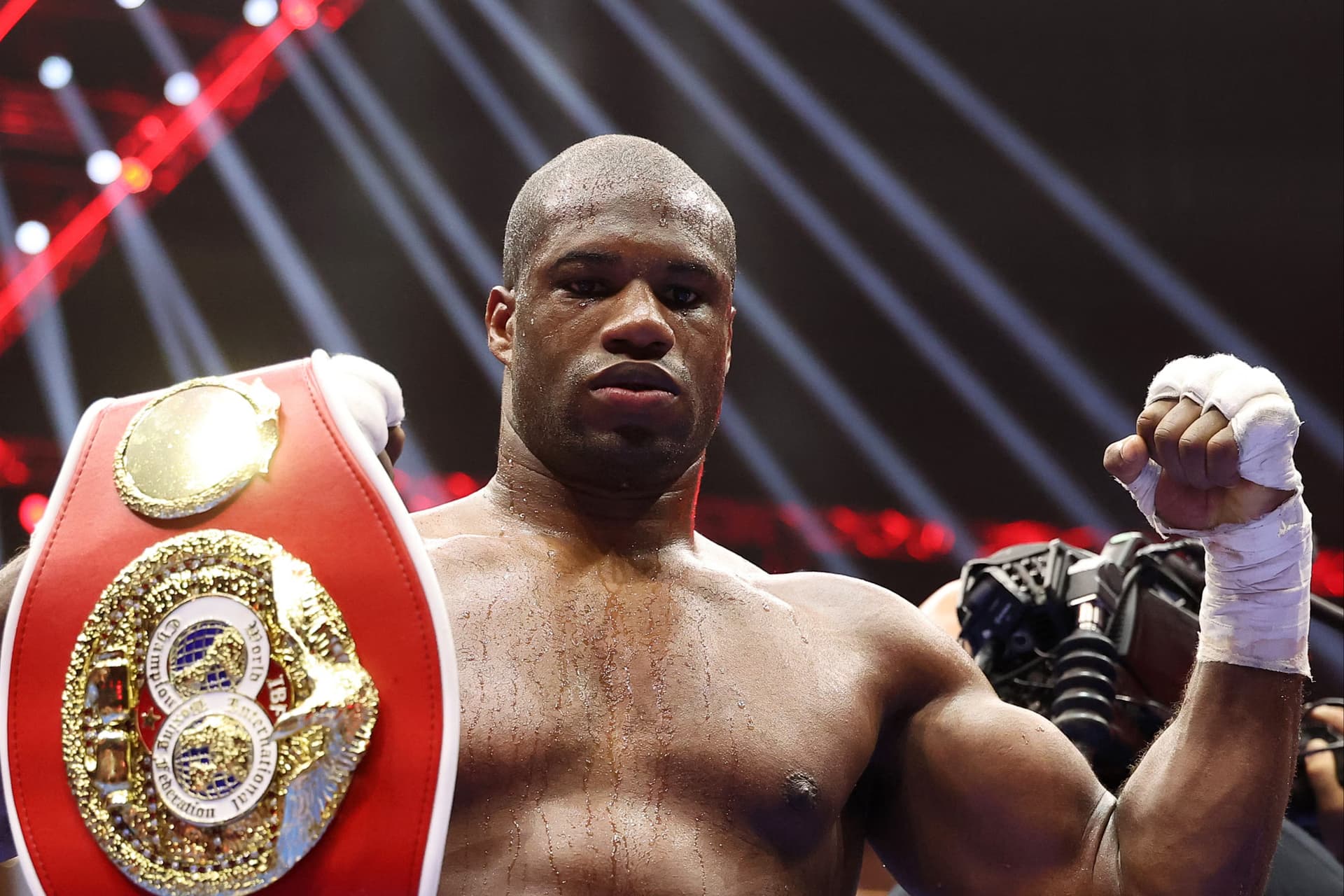 Derek Chisora predicts outcome of Daniel Dubois vs Moses Itauma’s potential clash
